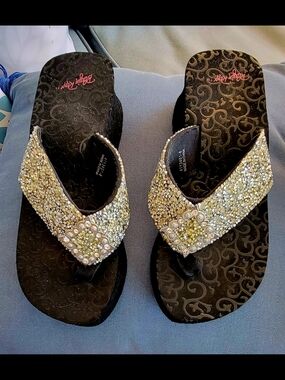 Blazin Roxx Gold Rhinestone Flip Flops - Women's